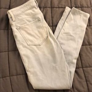 Old Navy Rockstar 24/7 Super Skinny Jean